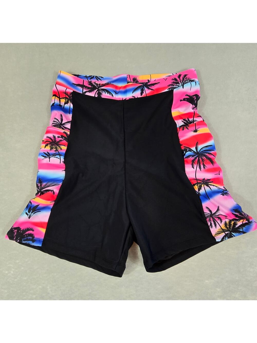 BLOOMCHIC Women's Black w/Tropical Print Contrast Swim Bottoms Shorts w/Pockets